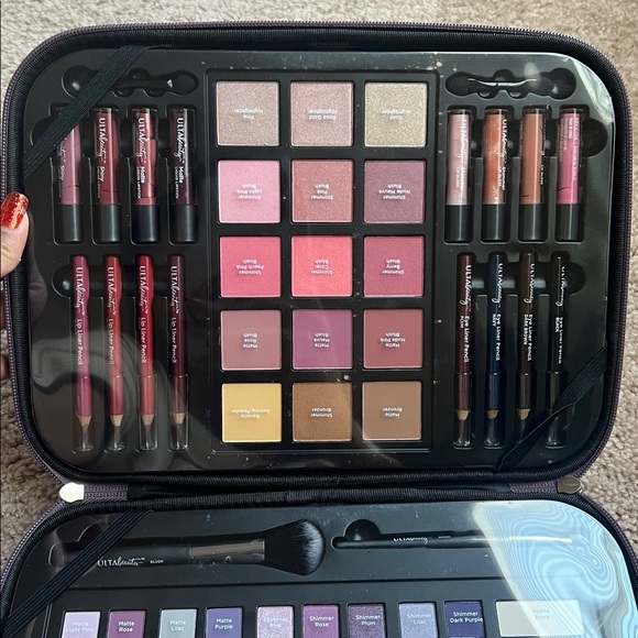 5/$35 ultra beauty Makeup Palette with Lipsticks and Eyeshadows etc - Picture 7 of 16